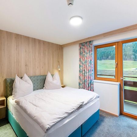 Lovely Apartment With Sauna Ski Storage Pool Terrace Wald im Pinzgau Exteriör bild
