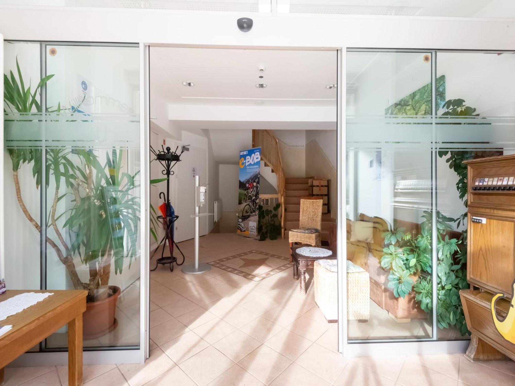 Lovely Apartment With Sauna Ski Storage Pool Terrace Wald im Pinzgau Exteriör bild
